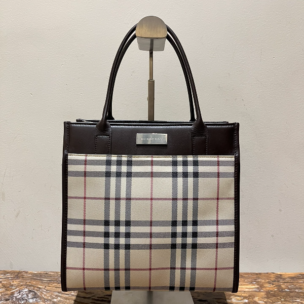 95新 BURBERRY/博柏利 小号琴谱手拎包