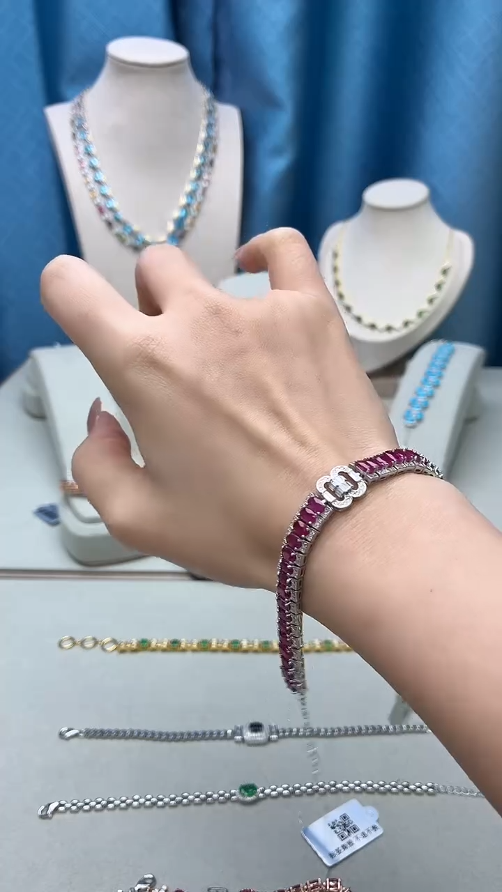 银S925镶嵌手链红宝石342JH0102产品一个（多样性）