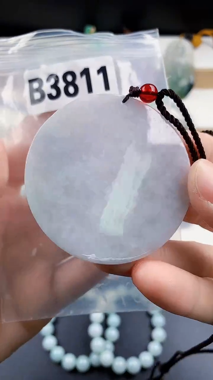颈饰未镶嵌翡翠天然翡翠吊坠挂件