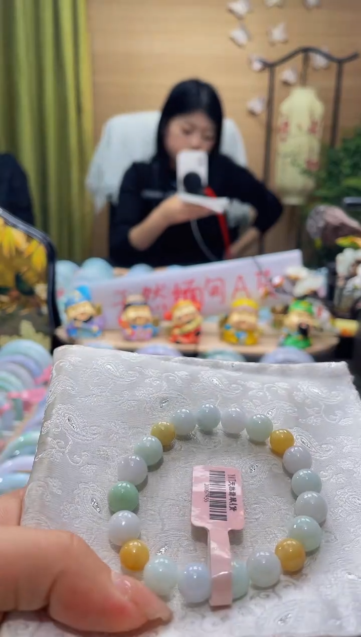 【闪购商品】翡翠手串未镶嵌手镯