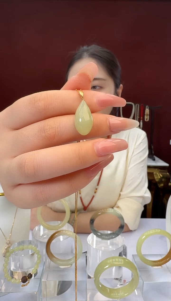 项链未镶嵌和田玉闪购水滴项链