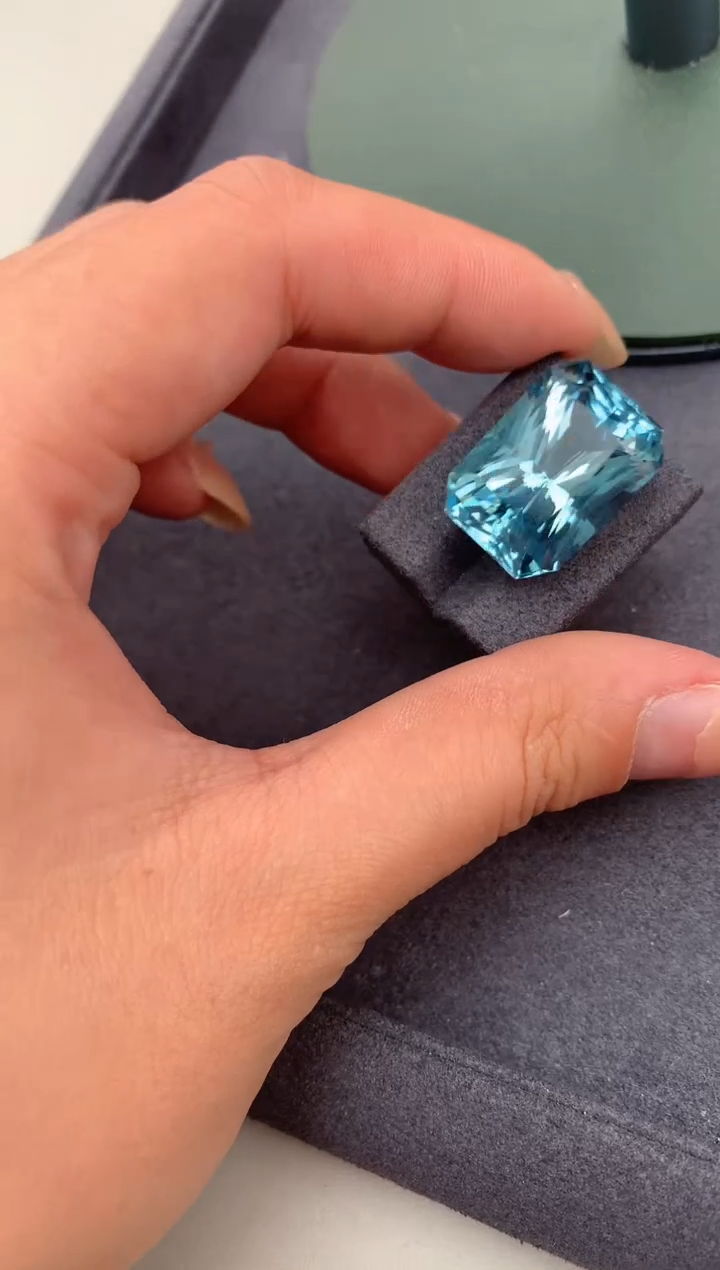 【闪购商品】海蓝宝石裸石未镶嵌26ct海蓝宝