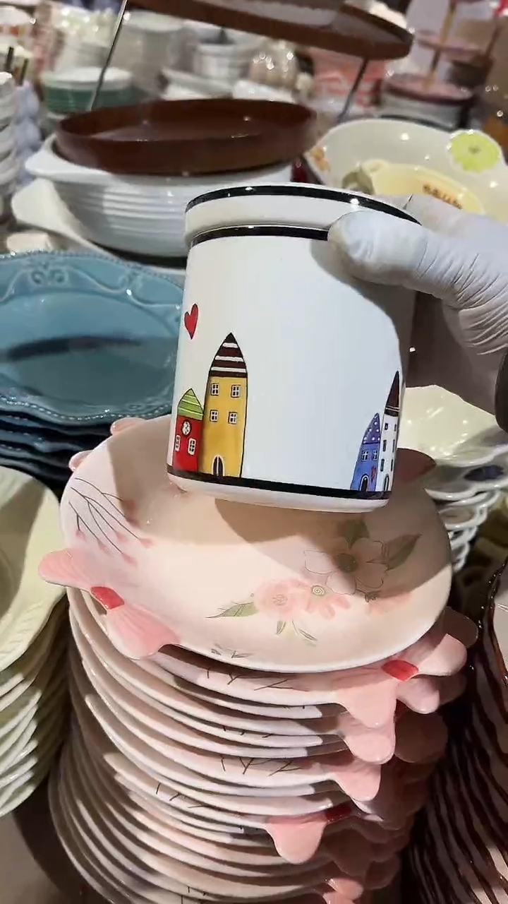 陶瓷带盖罐子微瑕 凑满20元包邮