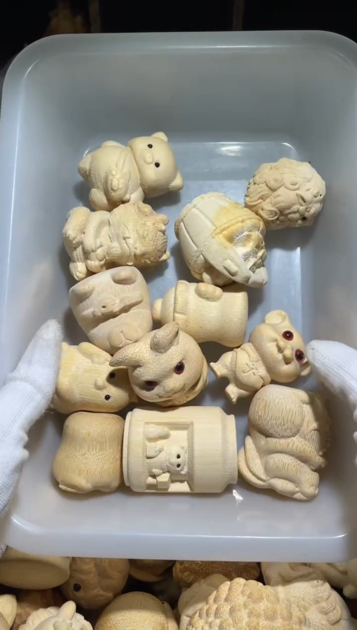 竹哈****妮12个1111111111