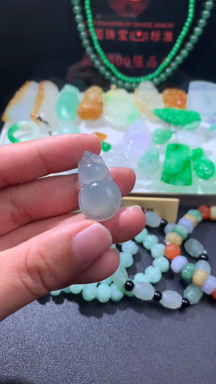 未镶嵌定制翡翠     