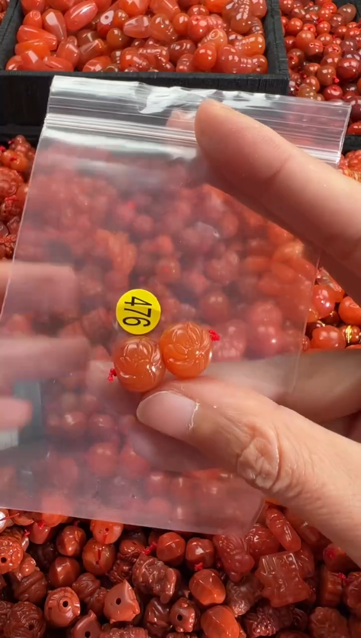 【闪购商品】南红玛瑙颈饰未镶嵌1