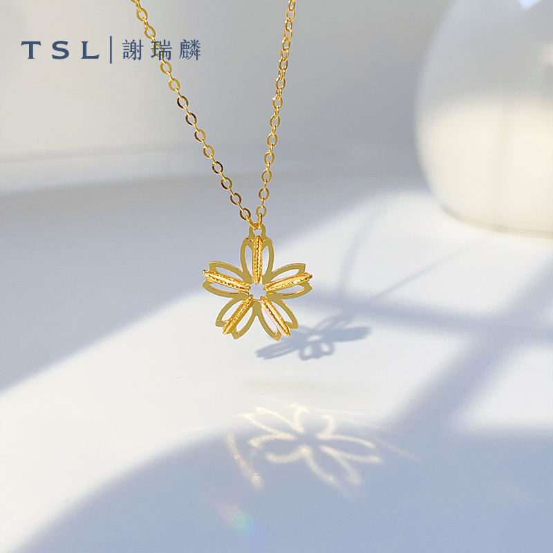 TSL/谢瑞麟计价足金炫彩缤纷镂空太阳花套链黄金时尚项链