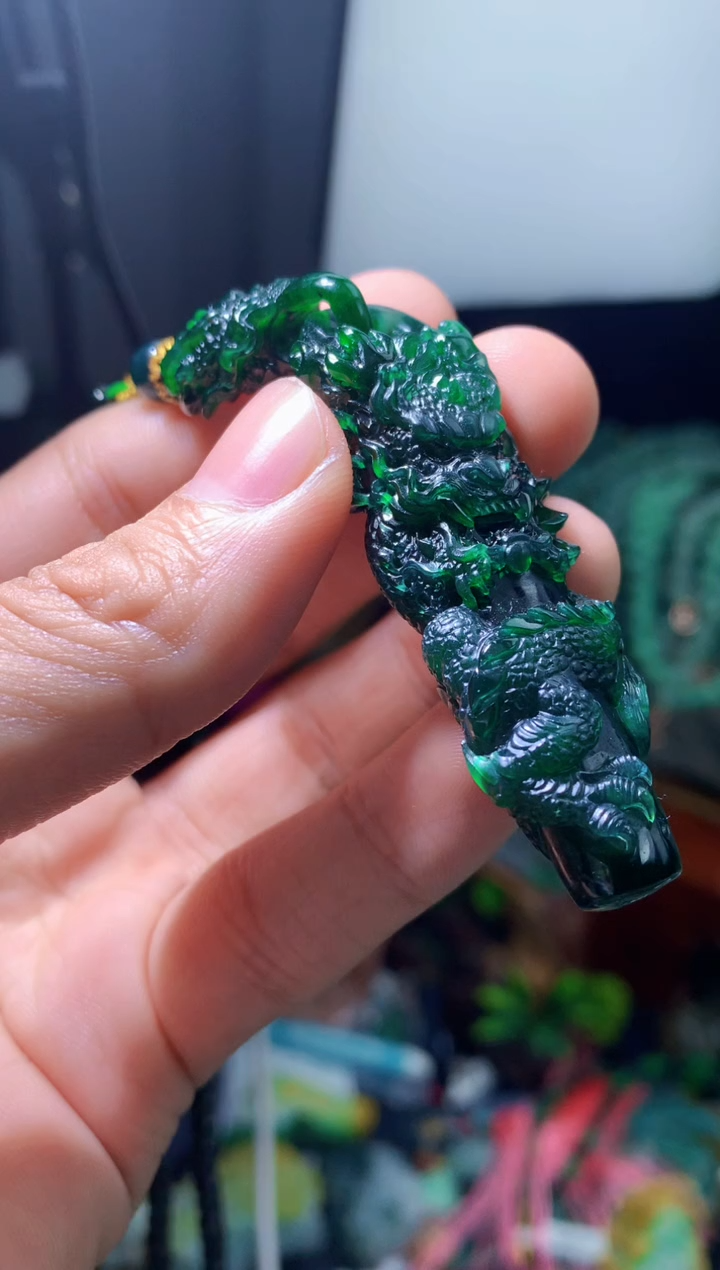 颈饰未镶嵌翡翠黑*梨天然缅甸a货翡翠