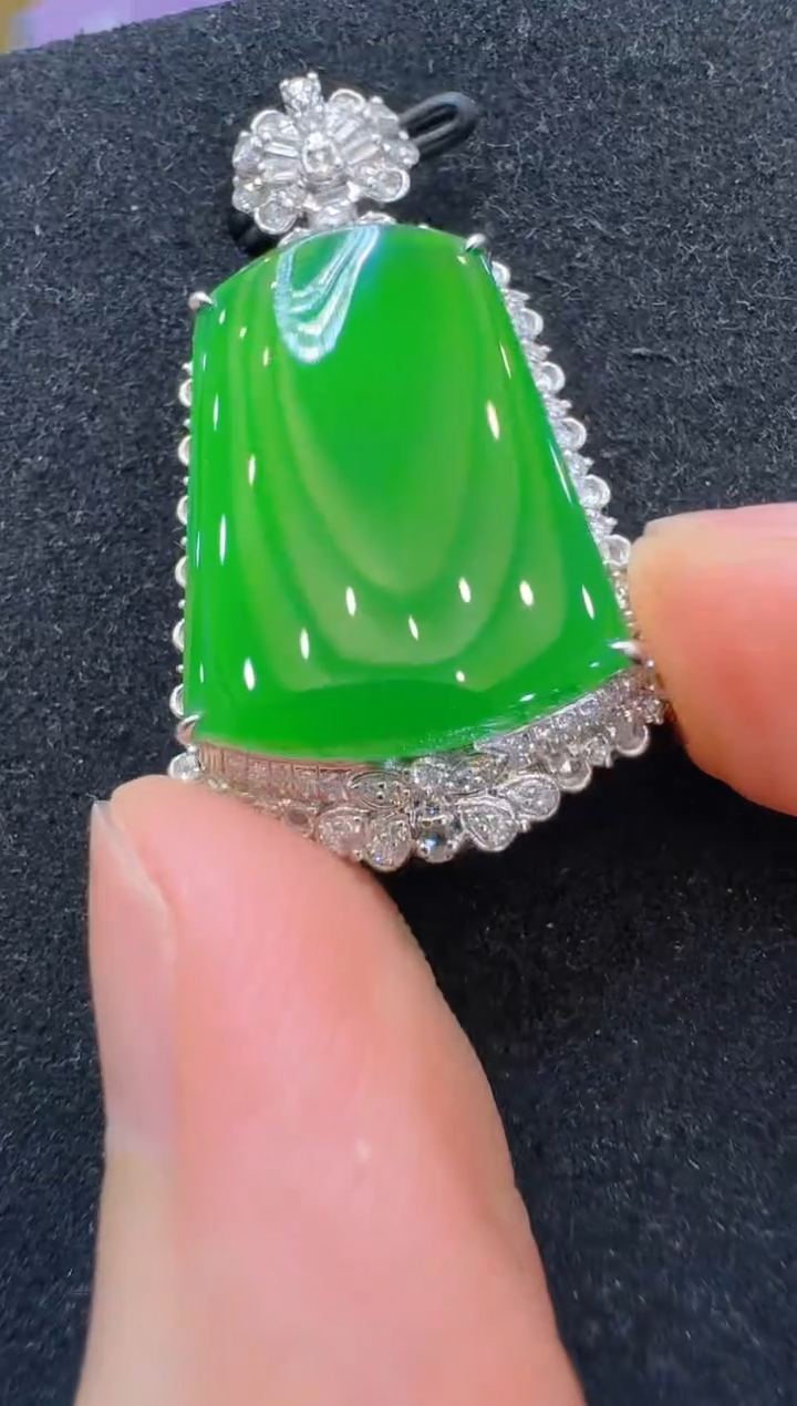 翡翠18K金镶嵌吊坠(不含链)多样性团购发一件