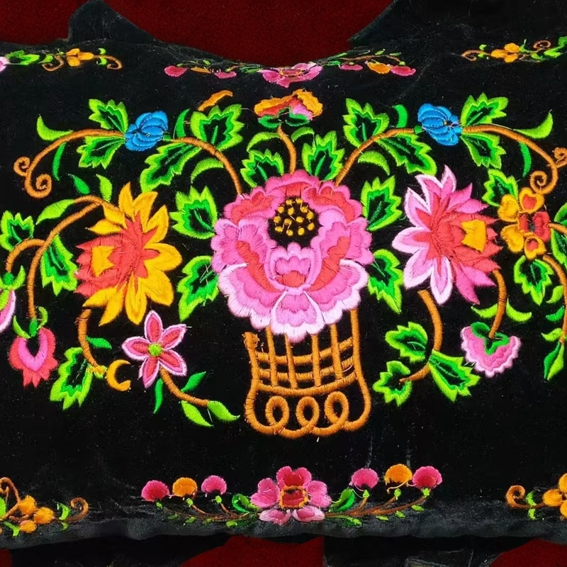 买一送一，民族风枕套，绣花,双人枕，加厚