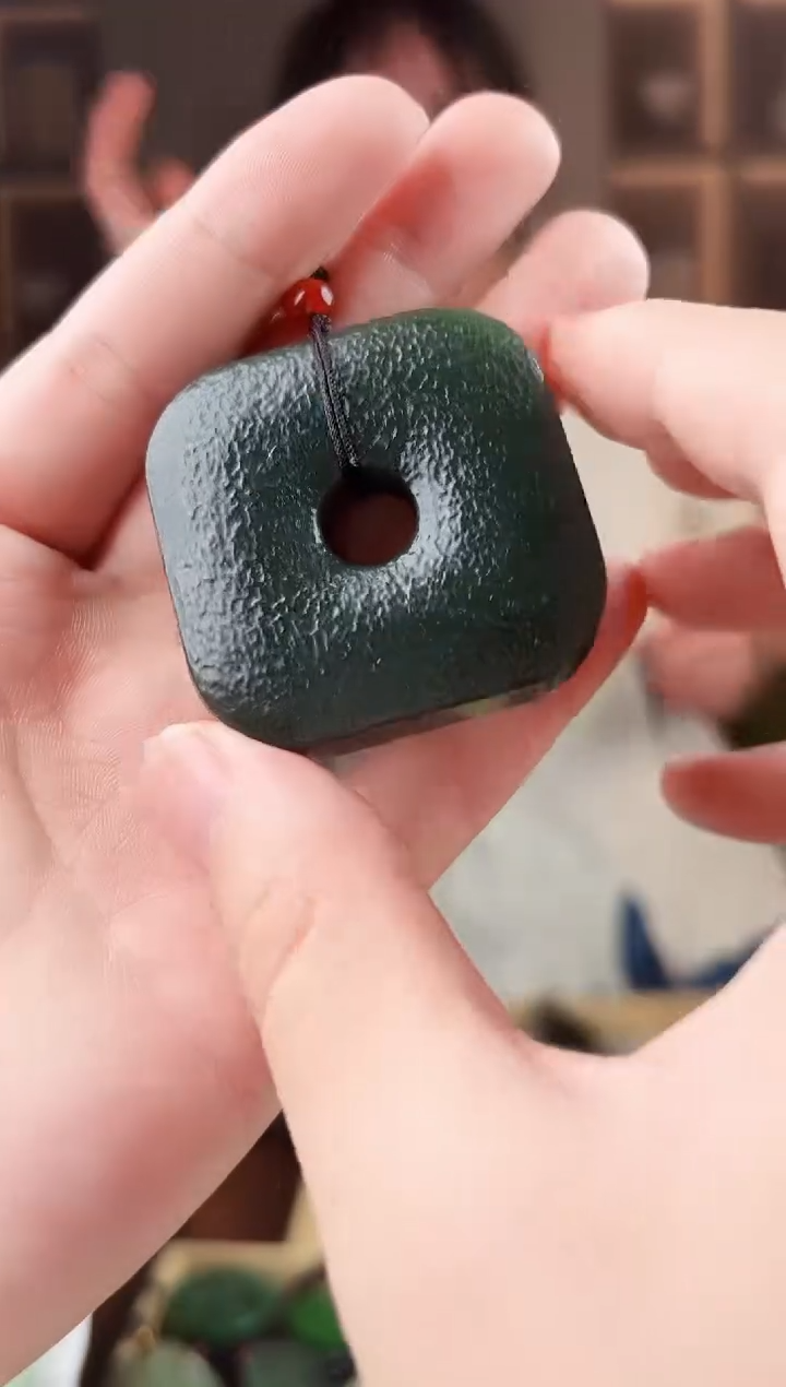 颈饰未镶嵌和田玉拍一发一，多样性发货