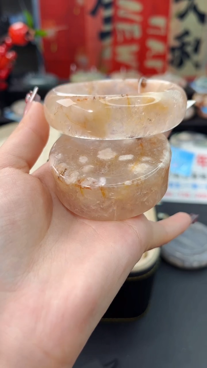 【闪购商品】石英质玉手镯未镶嵌赠送镯心（57圈口）