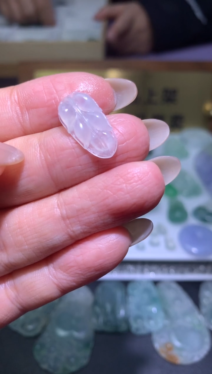 【闪购商品】定制翡翠未镶嵌毛货