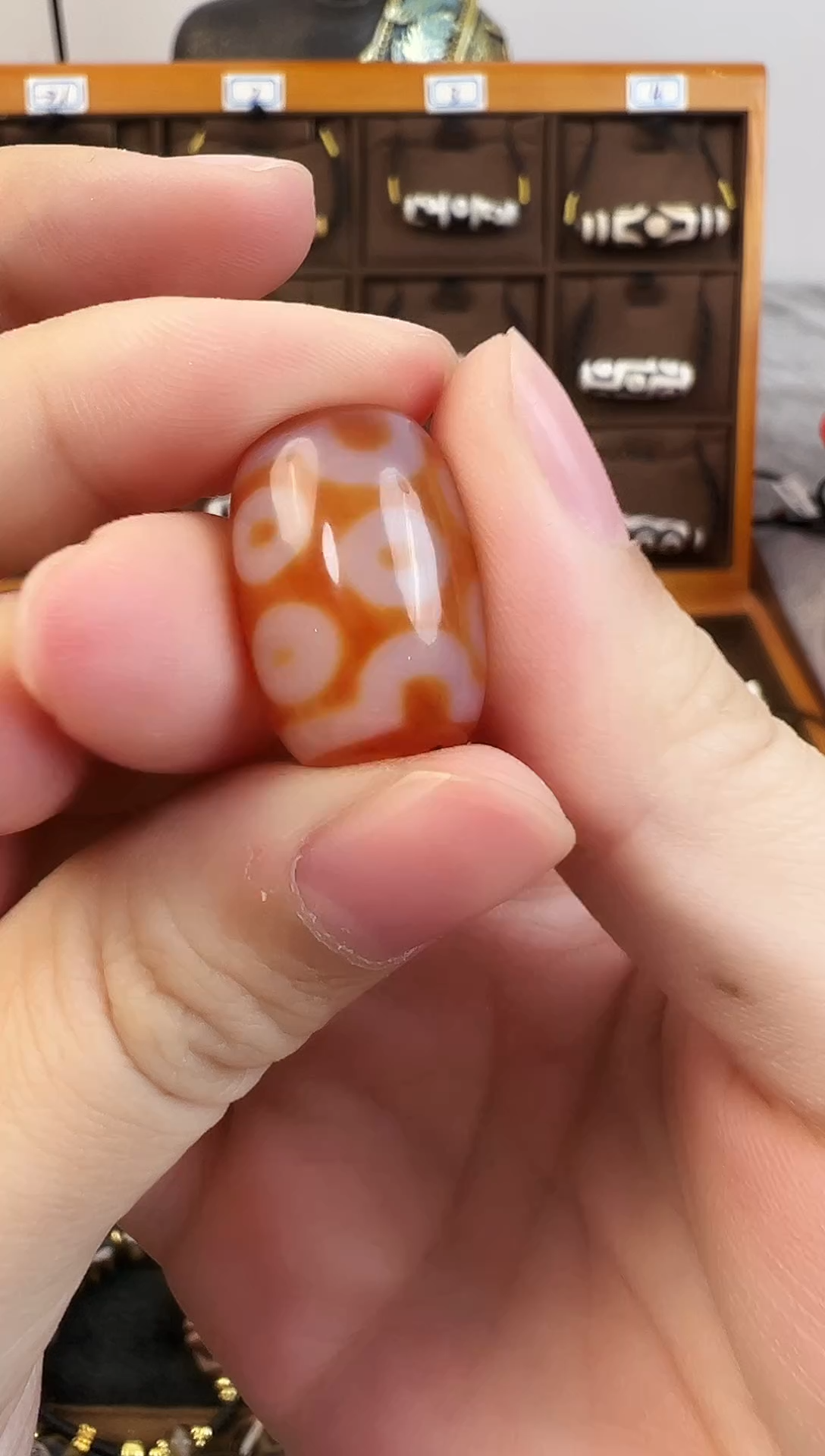 玛瑙/玉髓（覆膜）颈饰未镶嵌15.（微瑕）