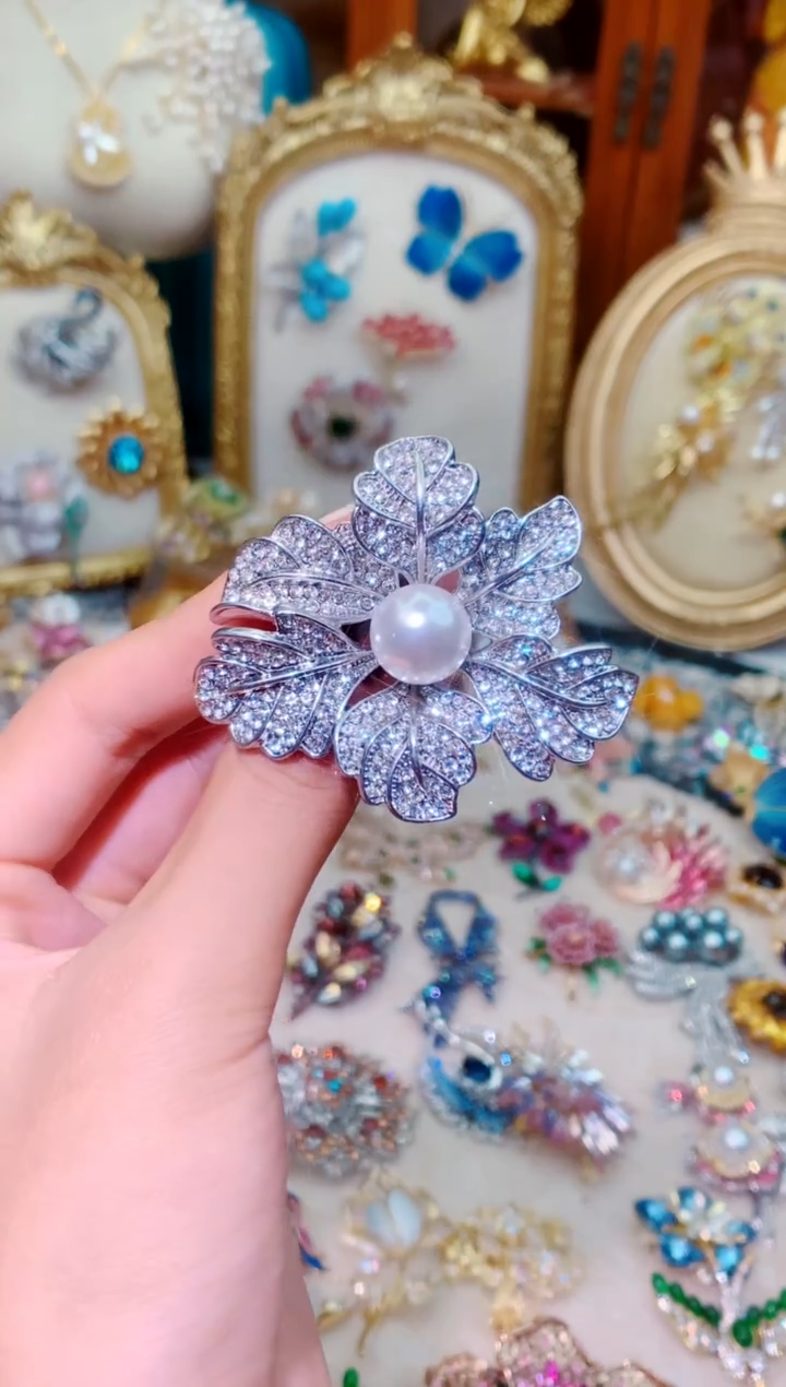 大理石铁合金胸针