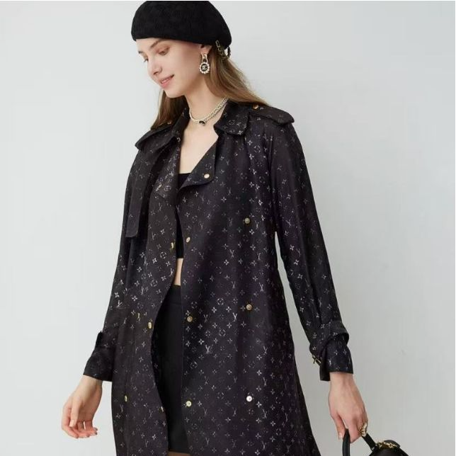 99新 LouisVuitton/路易威登 海囤 LV 风衣 36码/甲ds56898