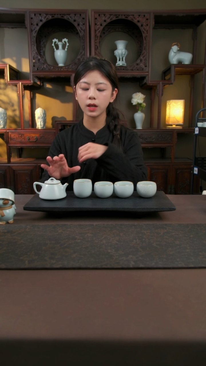 【闪购商品】杯一壶四杯，拍下联系客服核对订单