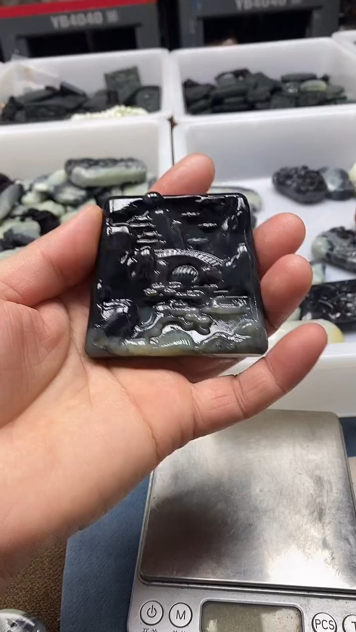 吊坠(不含链)未镶嵌和田玉1