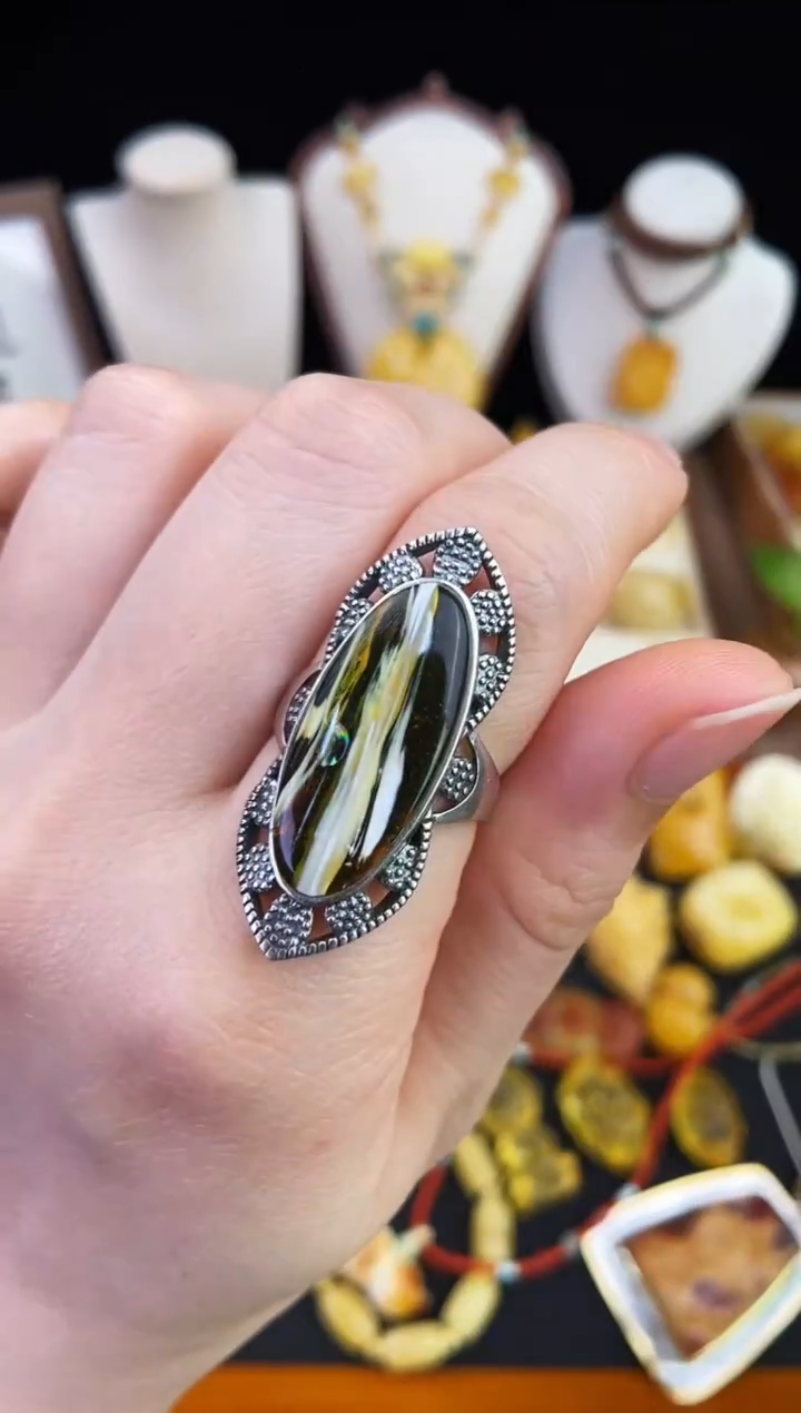 琥珀未镶嵌珠宝奇石柒月