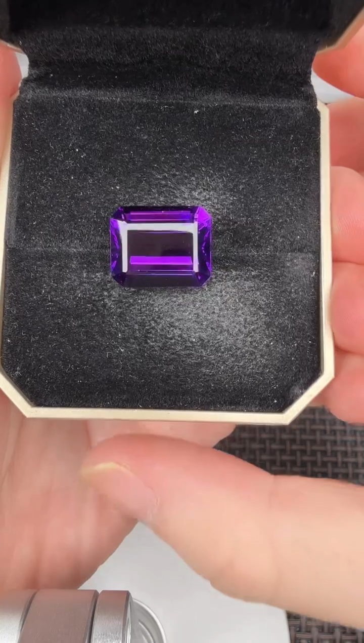 【闪购商品】紫晶祖切未镶嵌13ct-B012226