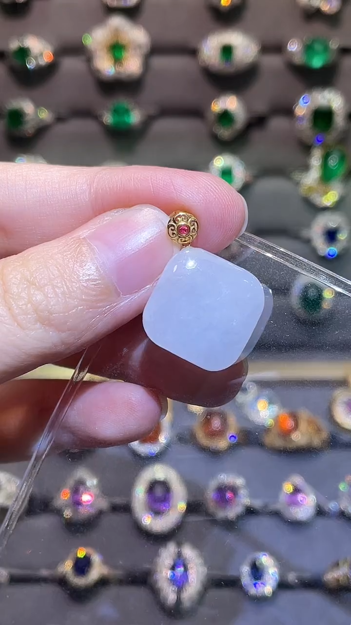 翡翠18K金镶嵌吊坠(不含链)小方块