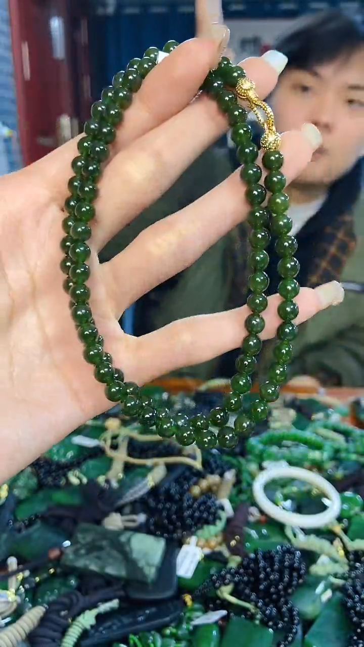 未镶嵌和田玉挂件1