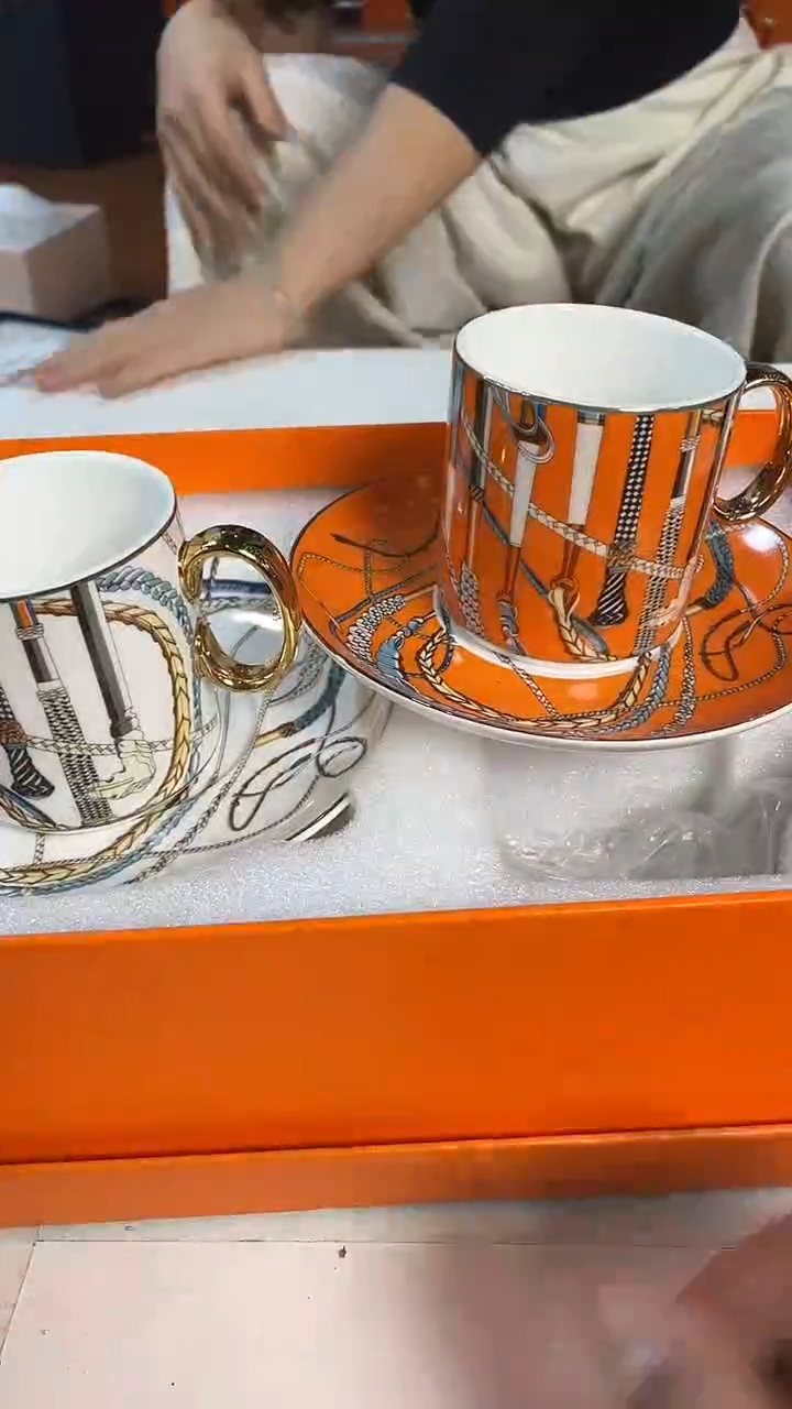 杯鸿辉家品牌瓷器，京东包邮！