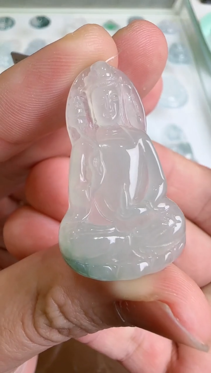 【闪购商品】翡翠未镶嵌吊坠(不含链)..