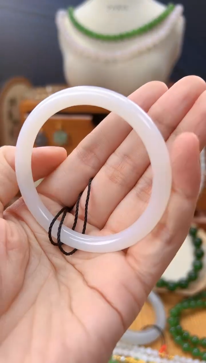 未镶嵌手镯和田玉多样性拍一发一 cg