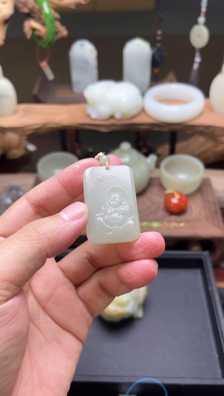 【闪购商品】和田玉吊坠未镶嵌且末青白玉逍遥佛无事牌80884