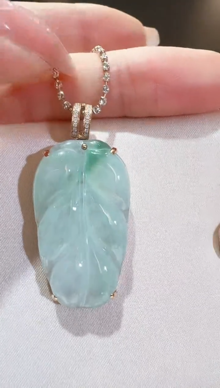 【闪购商品】翡翠吊坠(不含链)18K金镶嵌叶子吊坠不含链对图