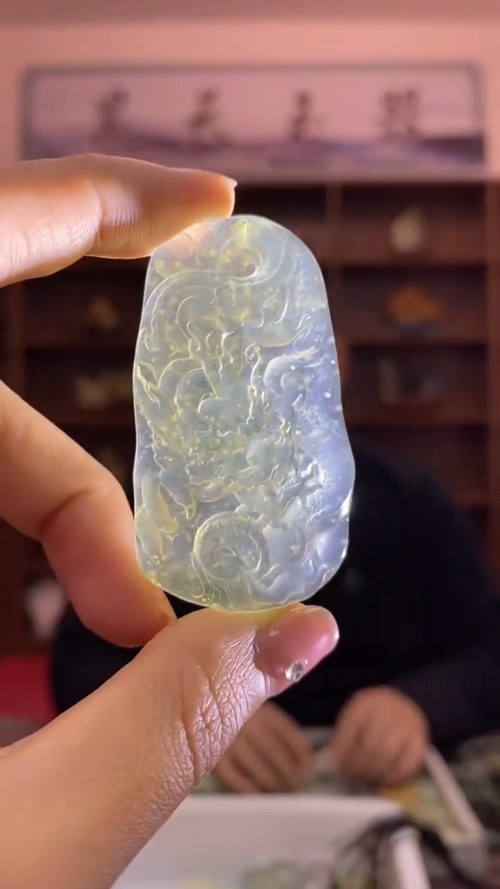 【闪购商品】蛇纹石玉颈饰未镶嵌吊坠