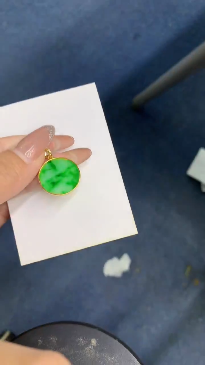 颈饰未镶嵌翡翠1