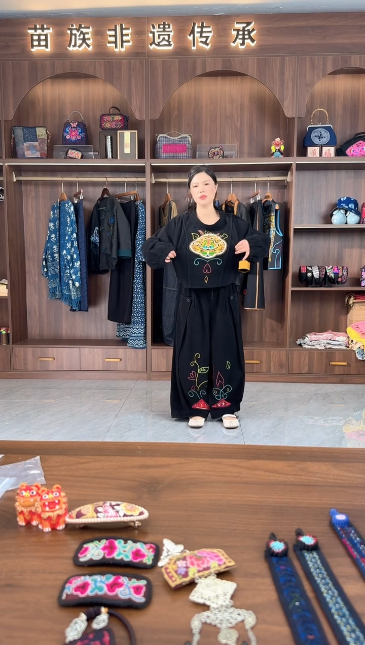 织绣扶光苗绣传承L79