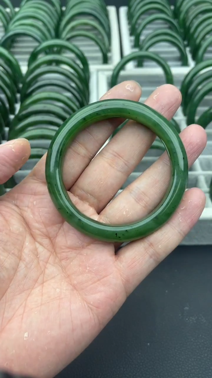 未镶嵌手镯和田玉（碧玉）16-56.1