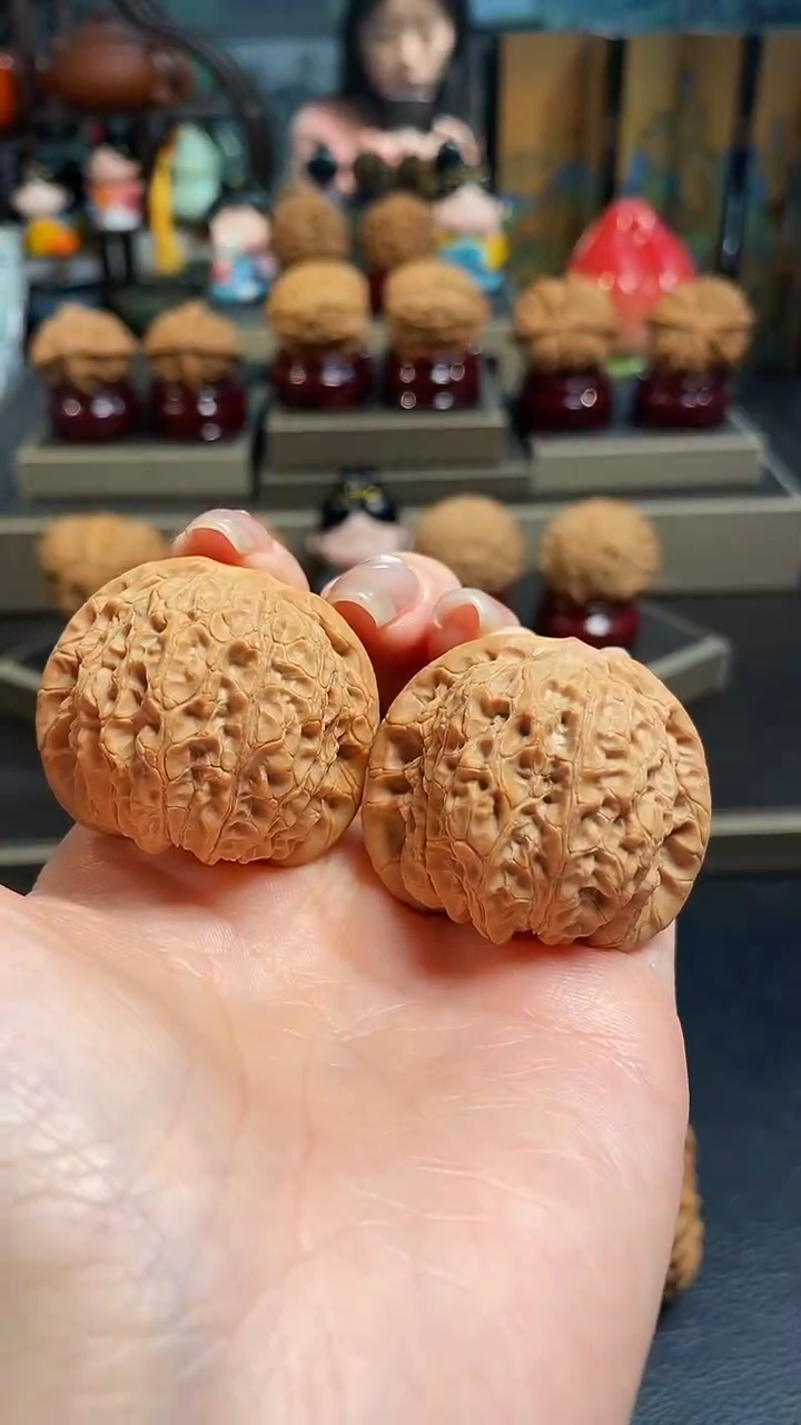 文玩核桃把件B945 血麒麟 39尺