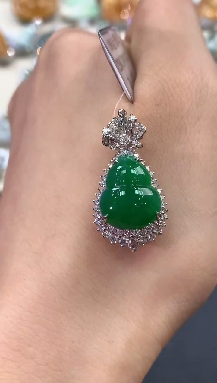 【闪购商品】翡翠吊坠(不含链)18K金镶嵌 D74