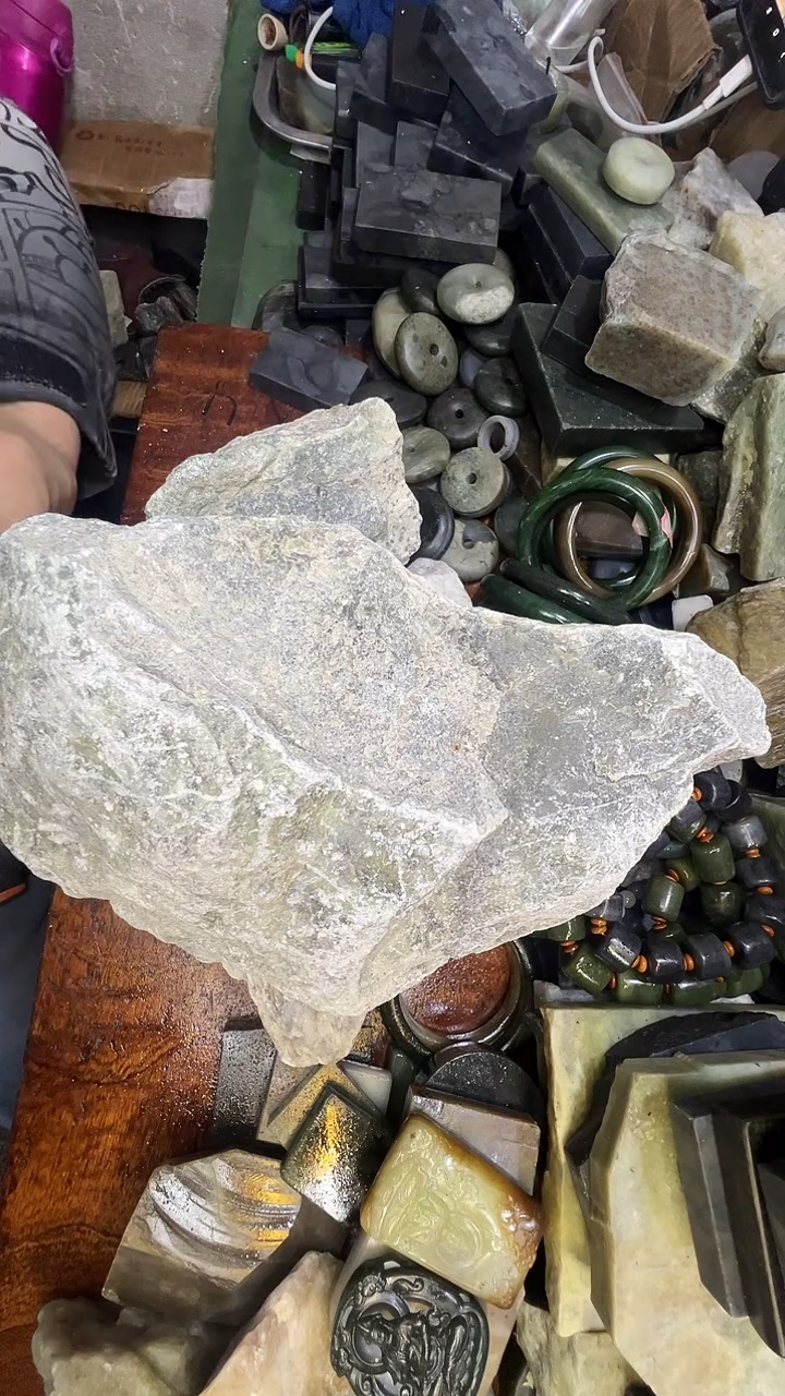 未镶嵌和田玉珠宝半成品1