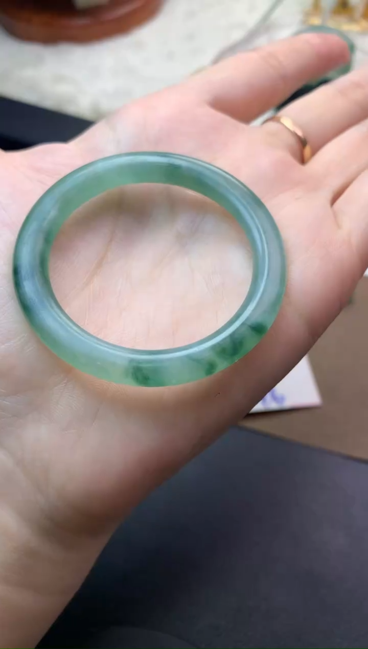 未镶嵌定制翡翠毛货