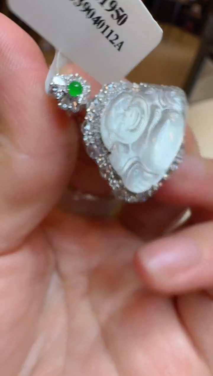 【闪购商品】翡翠吊坠(不含链)18K金镶嵌多样性团购发一件