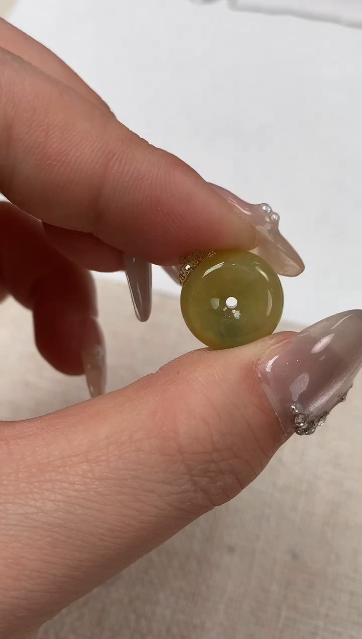 【闪购商品】翡翠吊坠(不含链)18K金镶嵌平安扣