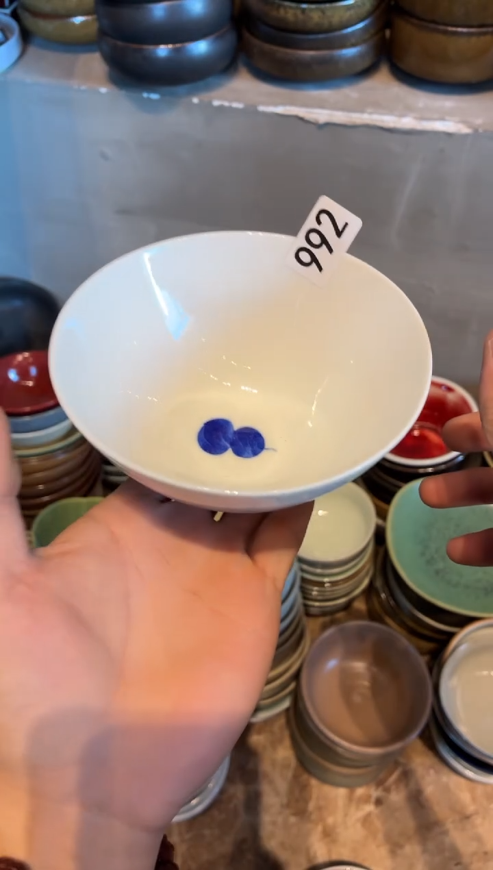 瓷片Q***钎992微瑕手绘葫芦碗1个