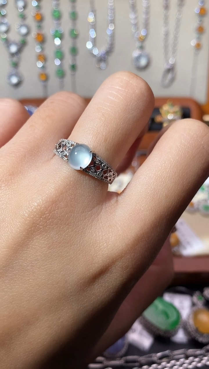 【闪购商品】翡翠戒指18K金镶嵌戒指