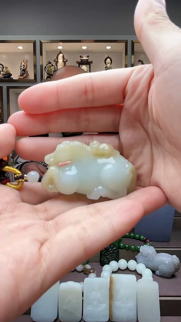 【闪购商品】和田玉颈饰未镶嵌苏