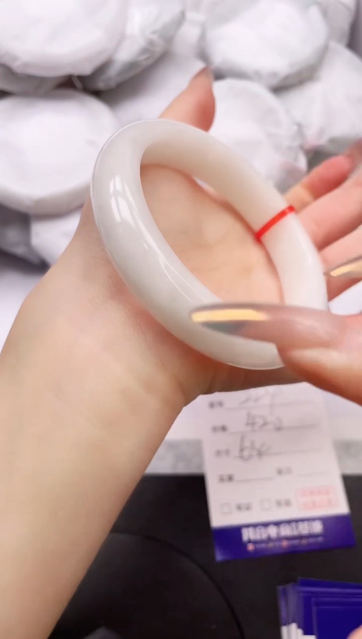 【闪购商品】和田玉手镯未镶嵌3K224-64