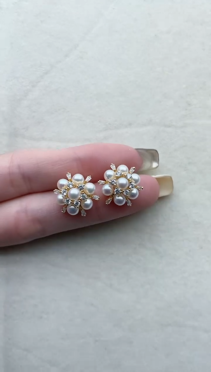 【闪购商品】淡水珍珠耳钉银S925镶嵌D57