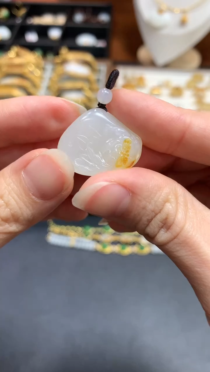 【闪购商品】和田玉吊坠未镶嵌Q42|8800