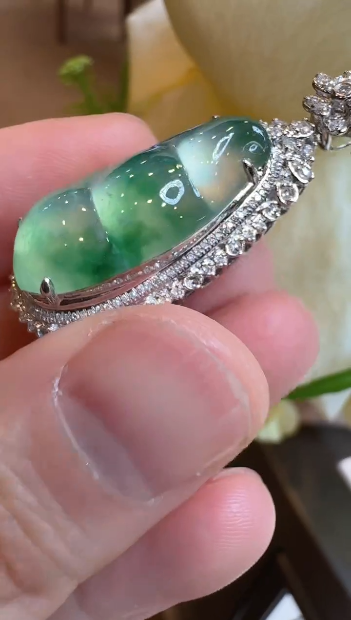 【闪购商品】翡翠吊坠(不含链)18K金镶嵌多样性团购发一件