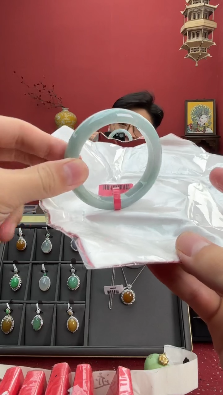 【闪购商品】翡翠手镯未镶嵌11手镯