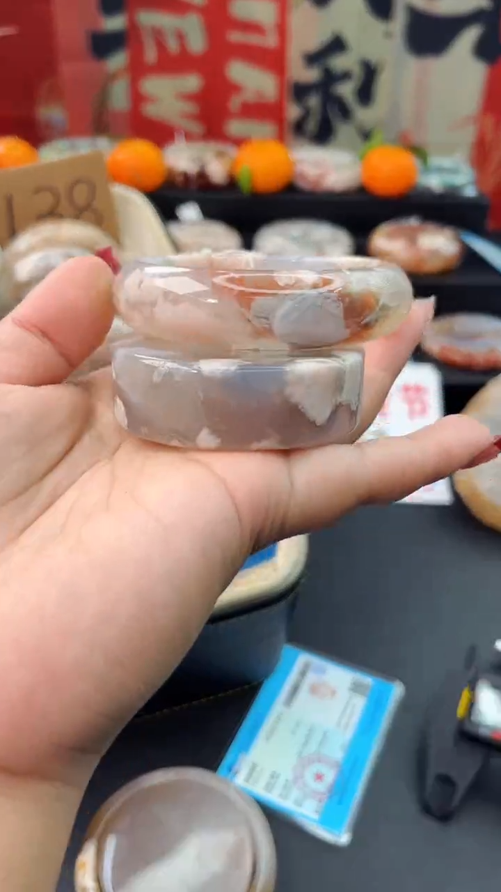 【闪购商品】石英质玉手镯未镶嵌赠送镯心（57圈口）